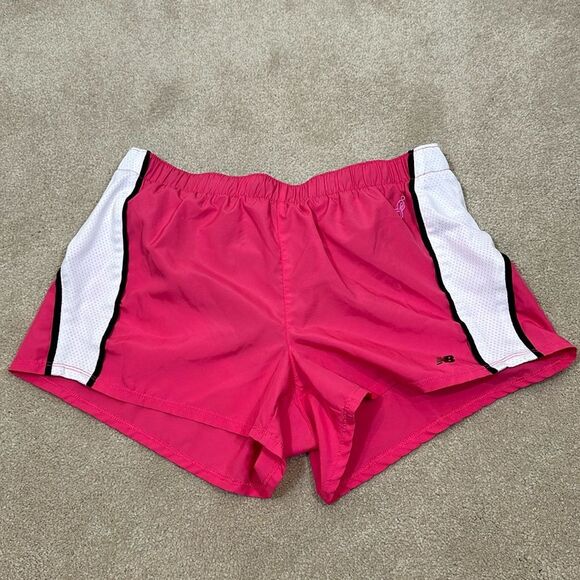 New Balance Women Running Breast Cancer Lined Women Shorts Size Medium - Picture 1 of 6